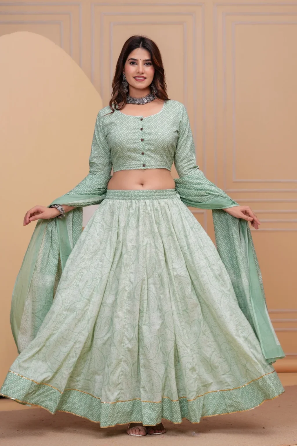 navratri lehenga chaniya choli style