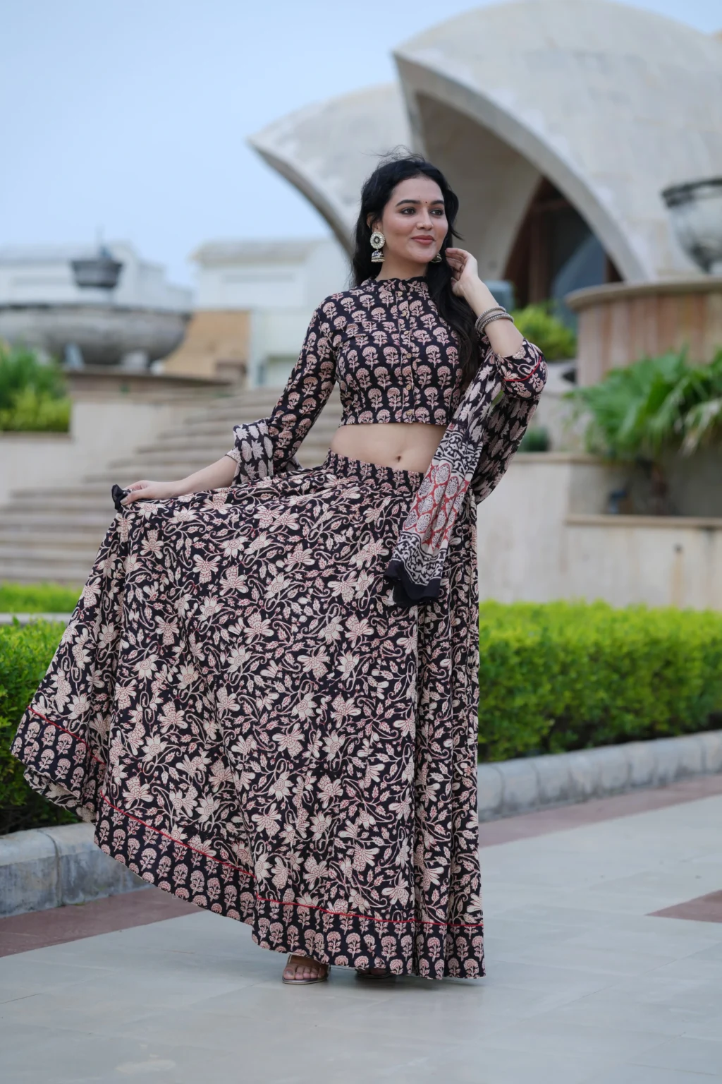 Buy Latest Lehenga Choli For Navratri